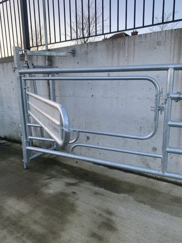 Calving Support Gate