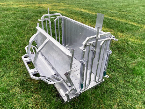 Sheep Turnover Crate