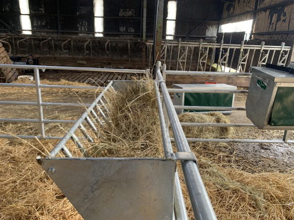 Straight Bar Hay Rack