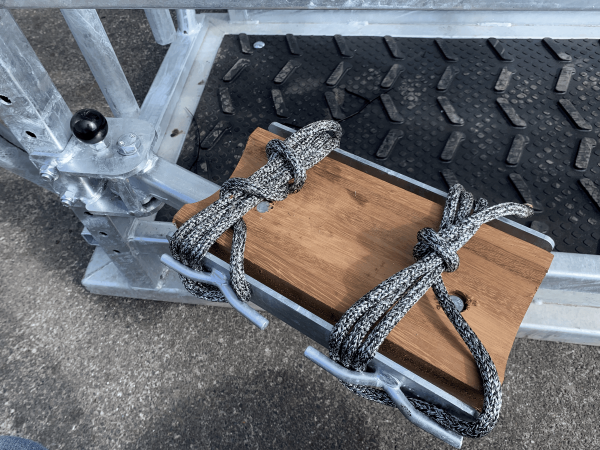 HOOF Paring Crate